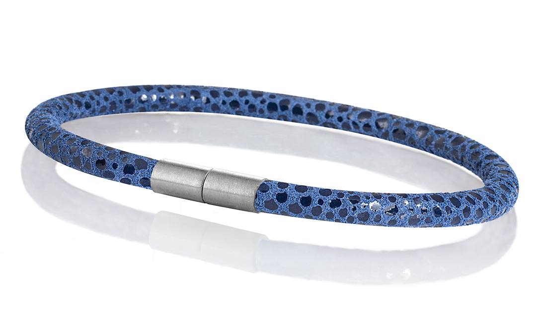 Leder Armband mit Rochen-Optik "Sylt" navy-blau 4mm Armband aus Rochenleder der Marke Seemannsgarn by Q-Sportz _ Modell "Sylt" navy-blau